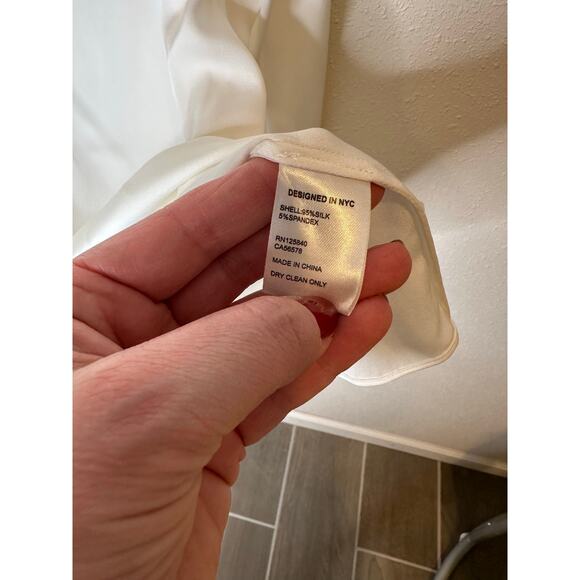 Intermix silk Monica silk blouse -size 6 - Picture 3 of 4